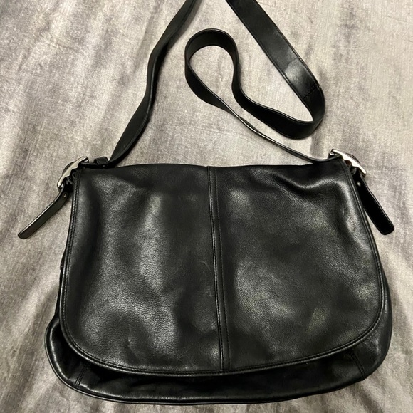 Coach Hobo - Picture 1 of 4